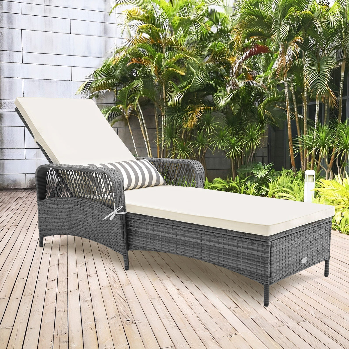 Outdoor Chaise Lounge Chair