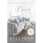Momentos de Quietud Con Dios: 365 Inspiraciones Diarias - Hardcover