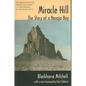 Miracle Hill: The Story of a Navajo Boy - Paperback