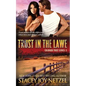 Trust in the Lawe - Paperback