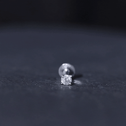 Round Shape Moissanite Solitaire Nose Pin
