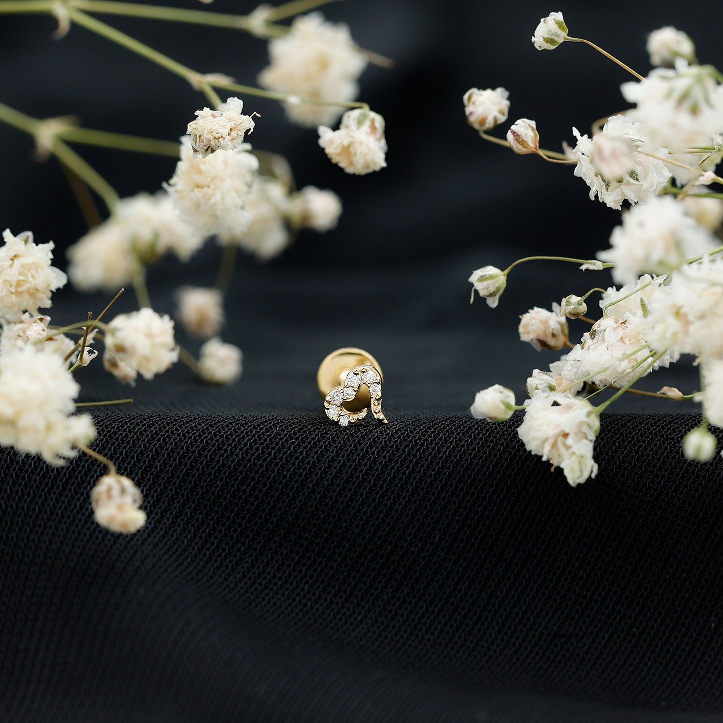 Round Shape Natural Diamond Heart Nose Pin