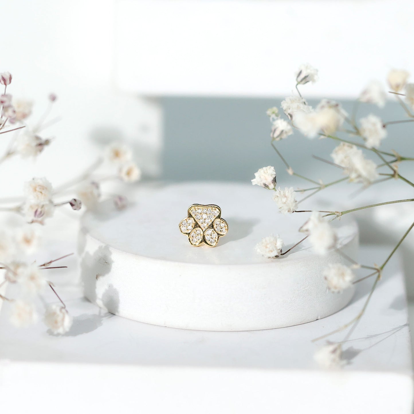 Certified Diamond Paw Cartilage Earring