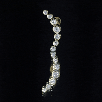 Graduated Diamond Crawler Helix Earring in Bezel Set