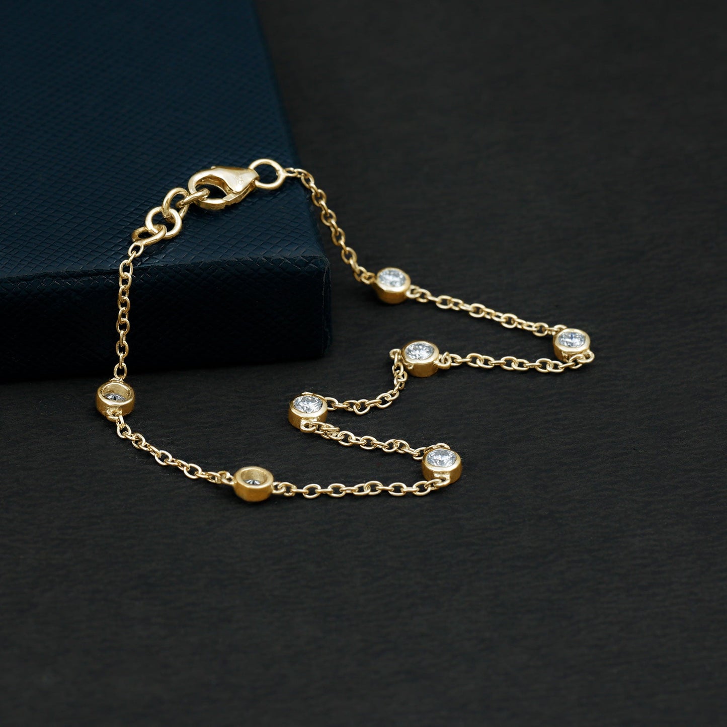 Round Cut Certified Moissanite Chain Bracelet in Bezel Setting
