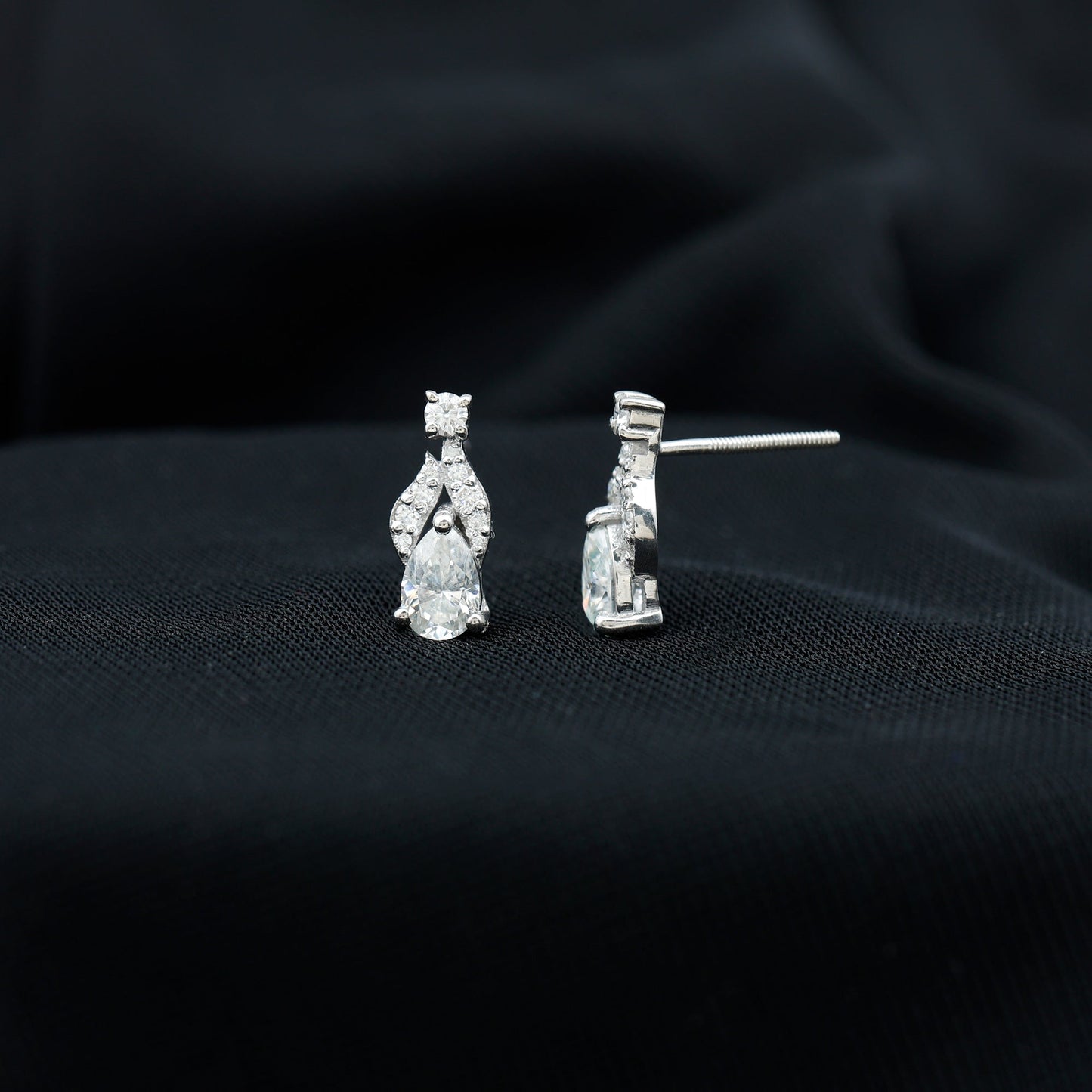 Certified Lab Grown Diamond Teardrop Stud Earrings