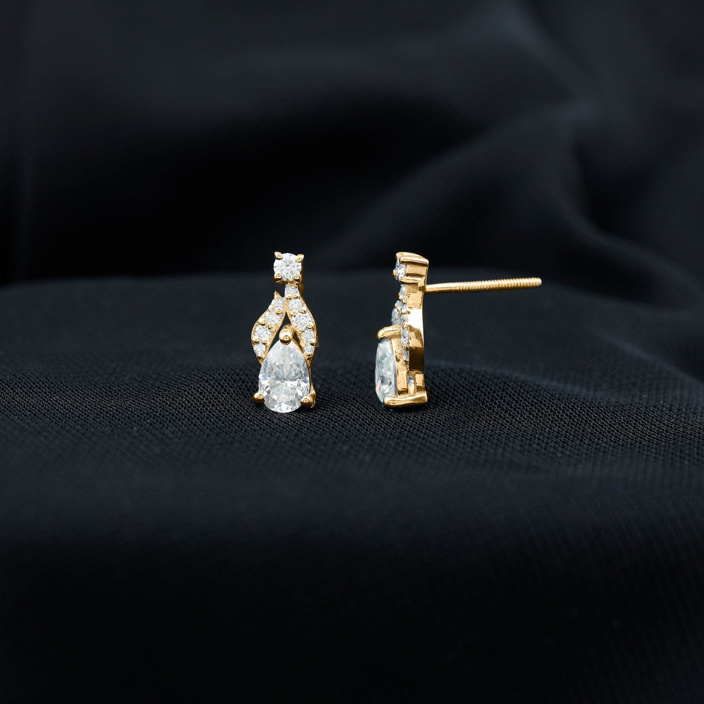 Certified Lab Grown Diamond Teardrop Stud Earrings