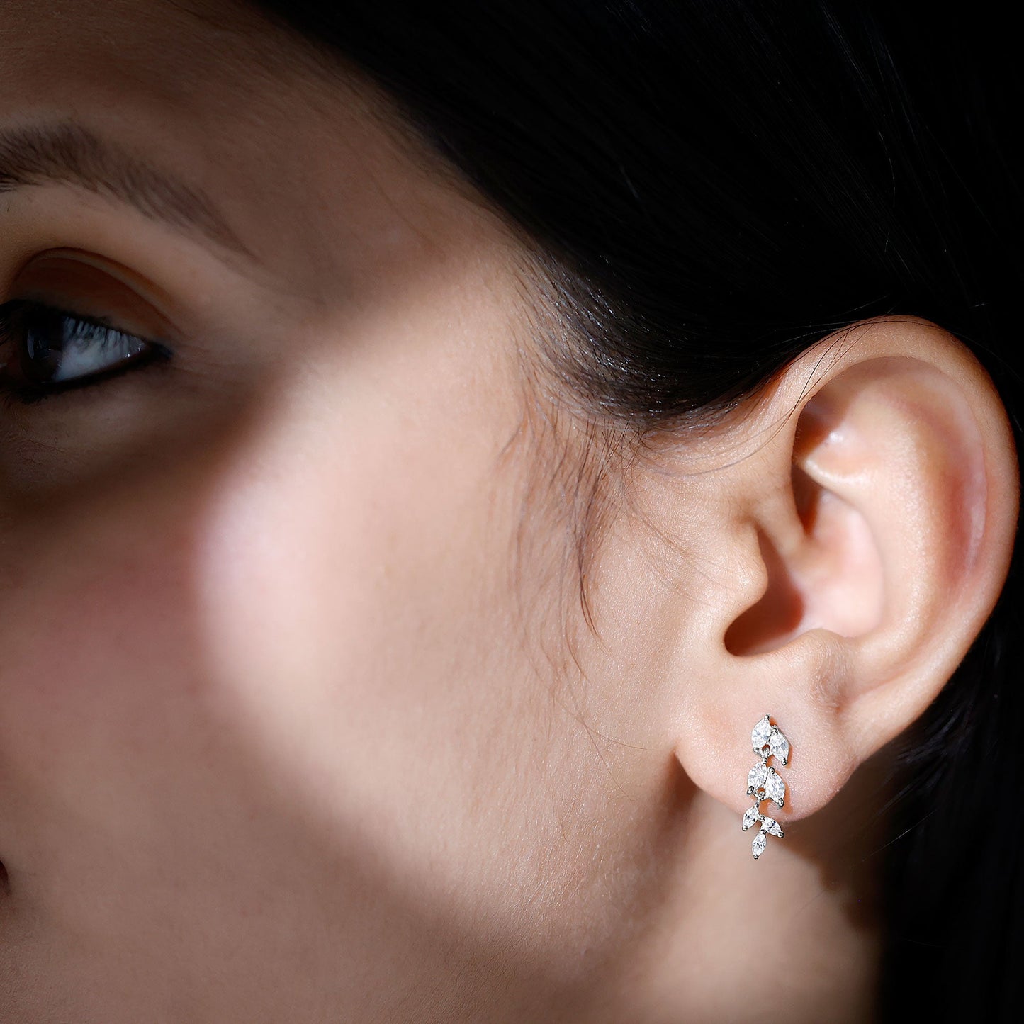 Certified Lab Grown Diamond Dangling Earrings for Women