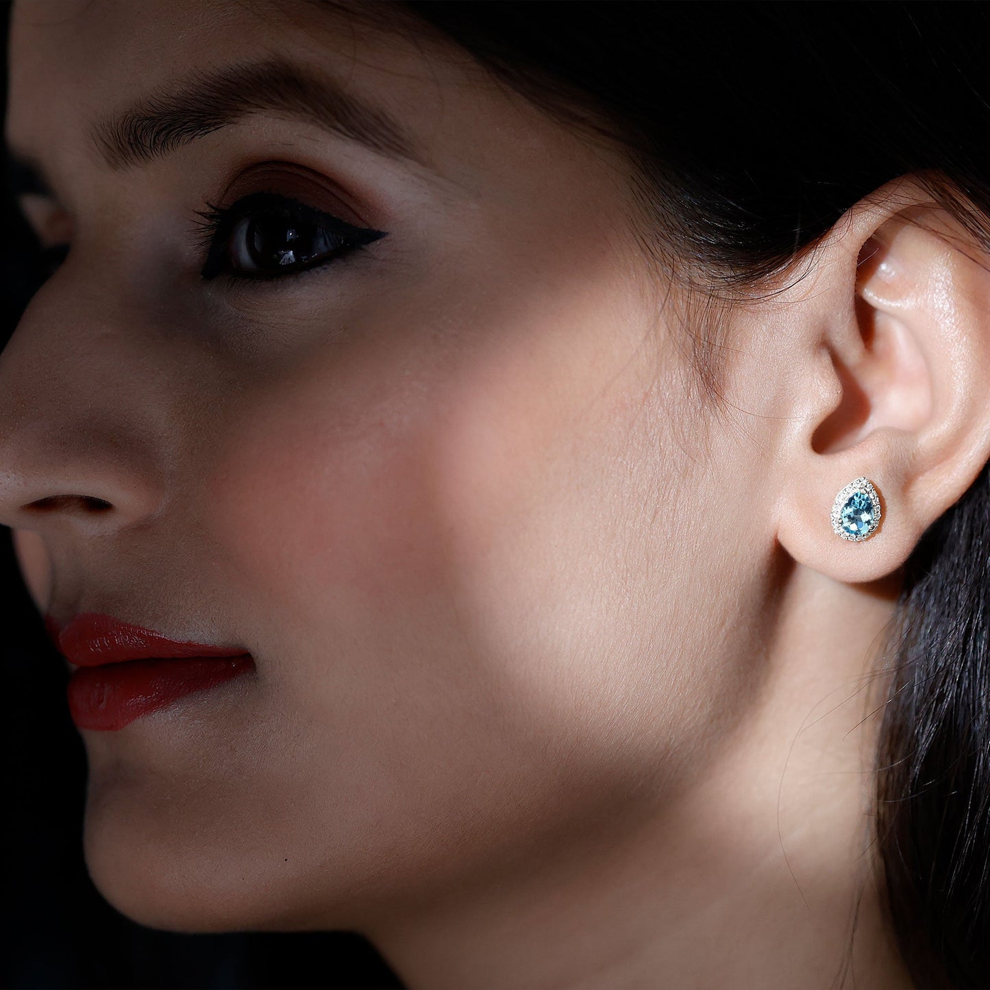 Real 0.89 Carat Aquamarine and Diamond Stud Earrings in Silver