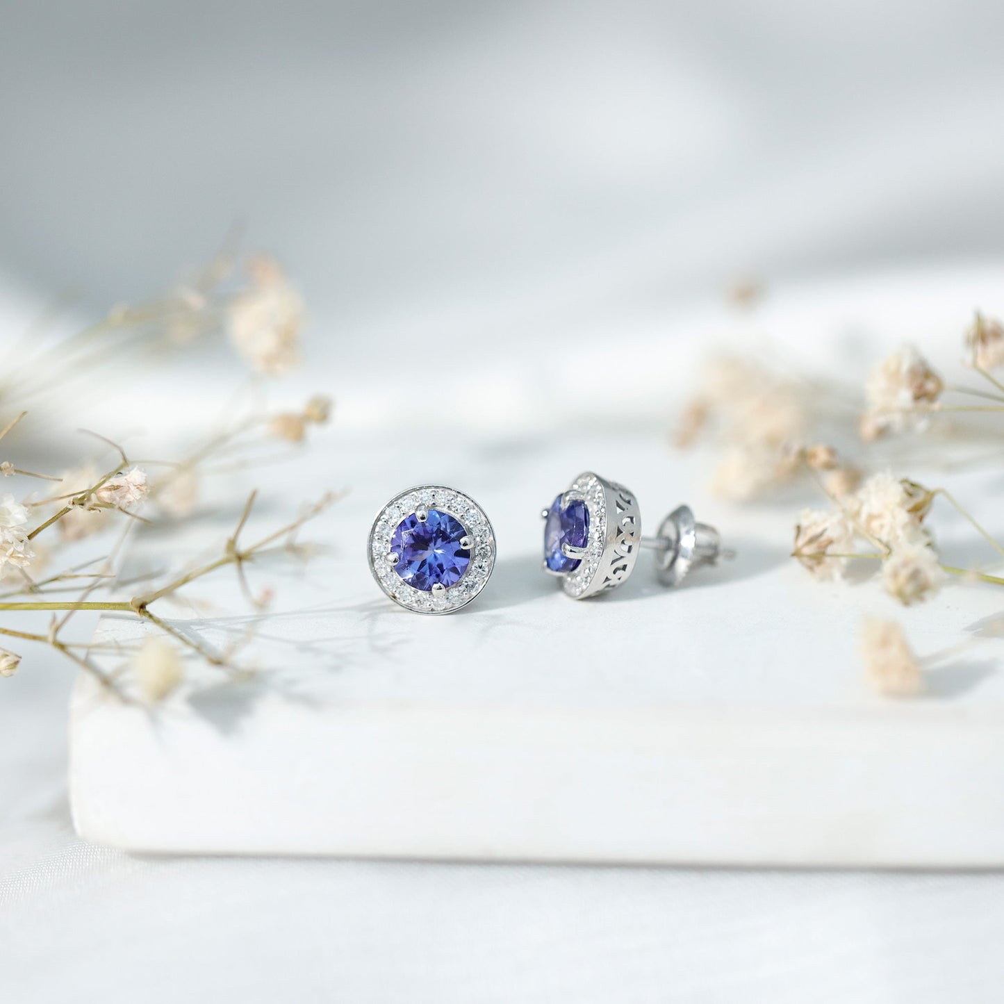 Natural 1.89 Carat Tanzanite and Diamond Stud Earrings For Women
