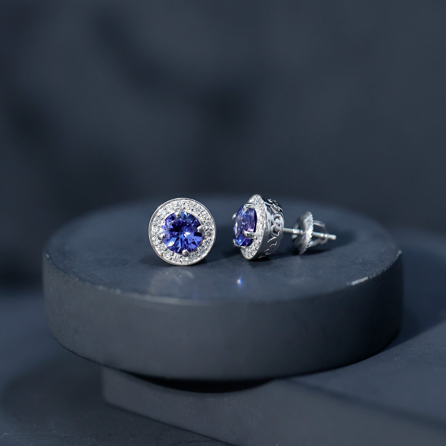 Natural 1.89 Carat Tanzanite and Diamond Stud Earrings For Women