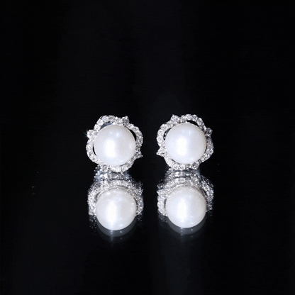 Cultured Pearl Stud Earrings With Diamond