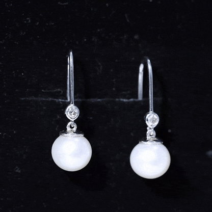 Real Freshwater Pearl Drop Earrings with Diamond