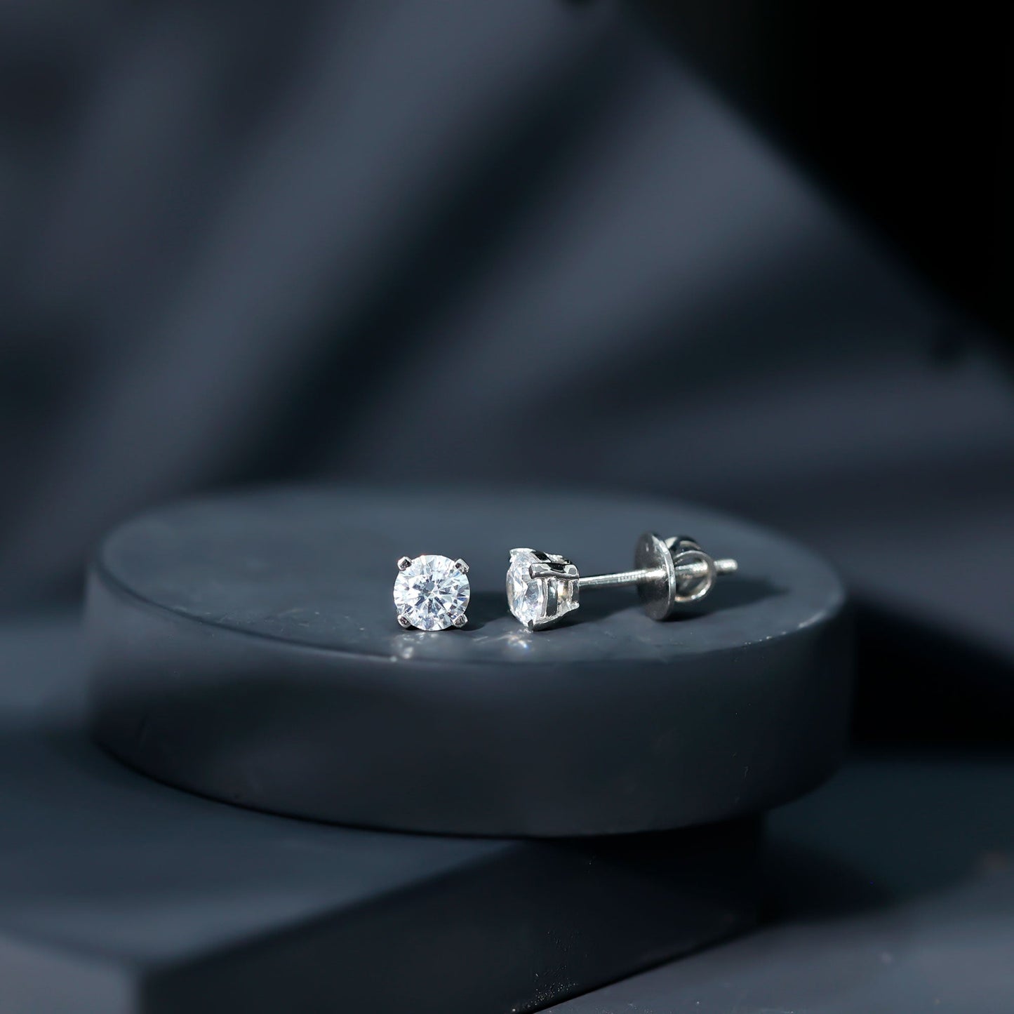 Certified One Carat Cubic Zirconia Solitaire Stud Earrings in Silver