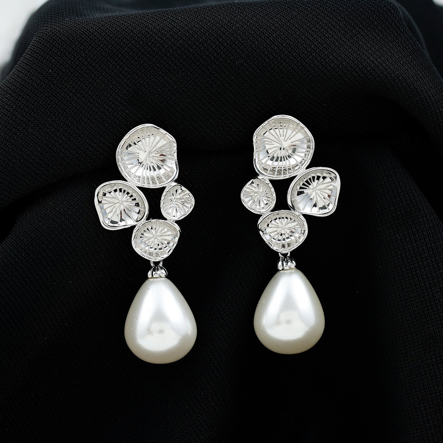 24 Carat Freshwater Cultured Pearl Dangling Earrings in Silver