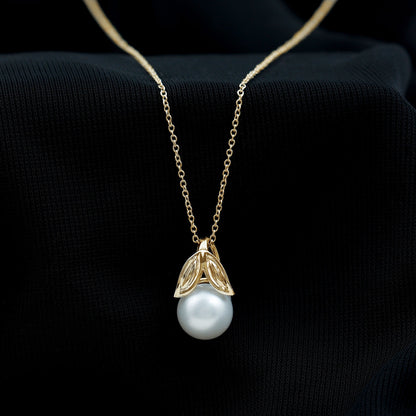 Freshwater Pearl Solitaire Pendant with Leaf