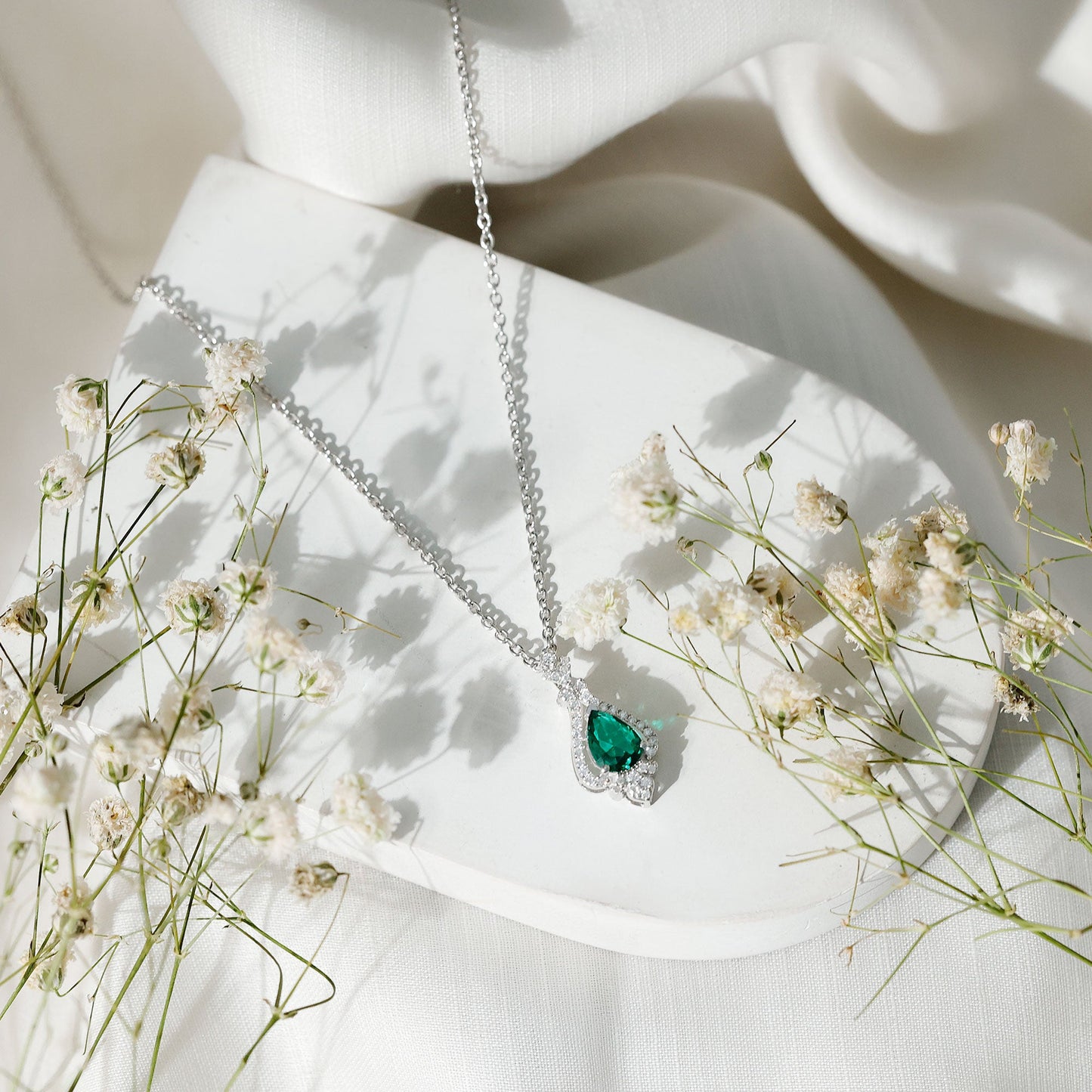 Vintage Inspired Lab Grown Emerald 0.75 Carat Bridal Necklace with Silver Chain