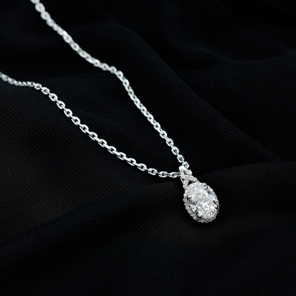 Lab Grown Diamond Vintage Style Pendant With Halo