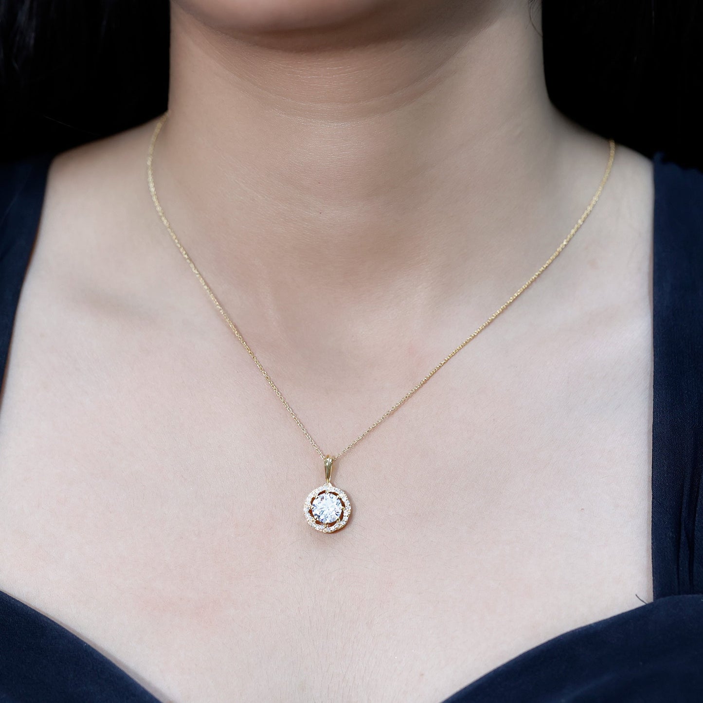 Certified 2 Carat Lab Grown Diamond Bridal Necklace For Bride