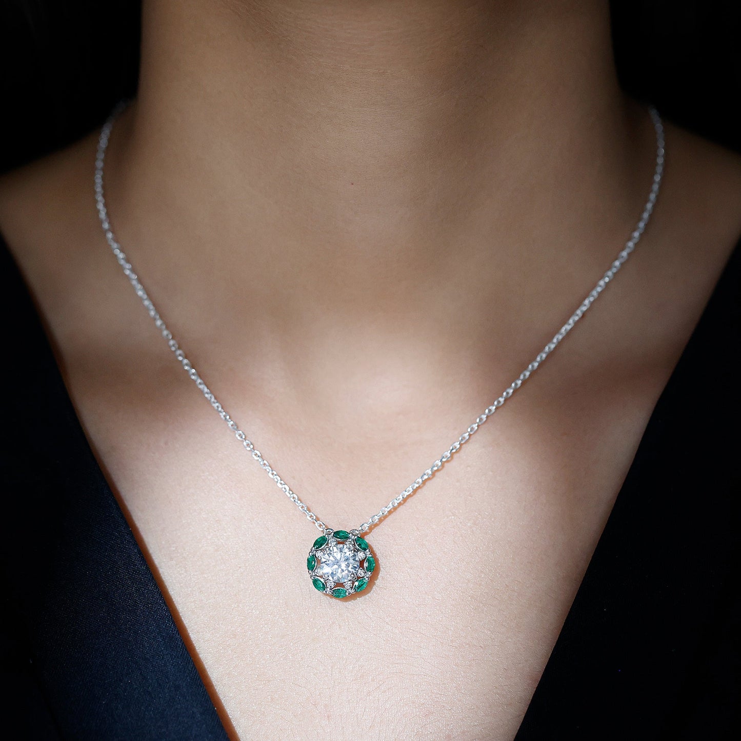2 Carat Lab Grown Diamond Bridal Necklace With Emerald
