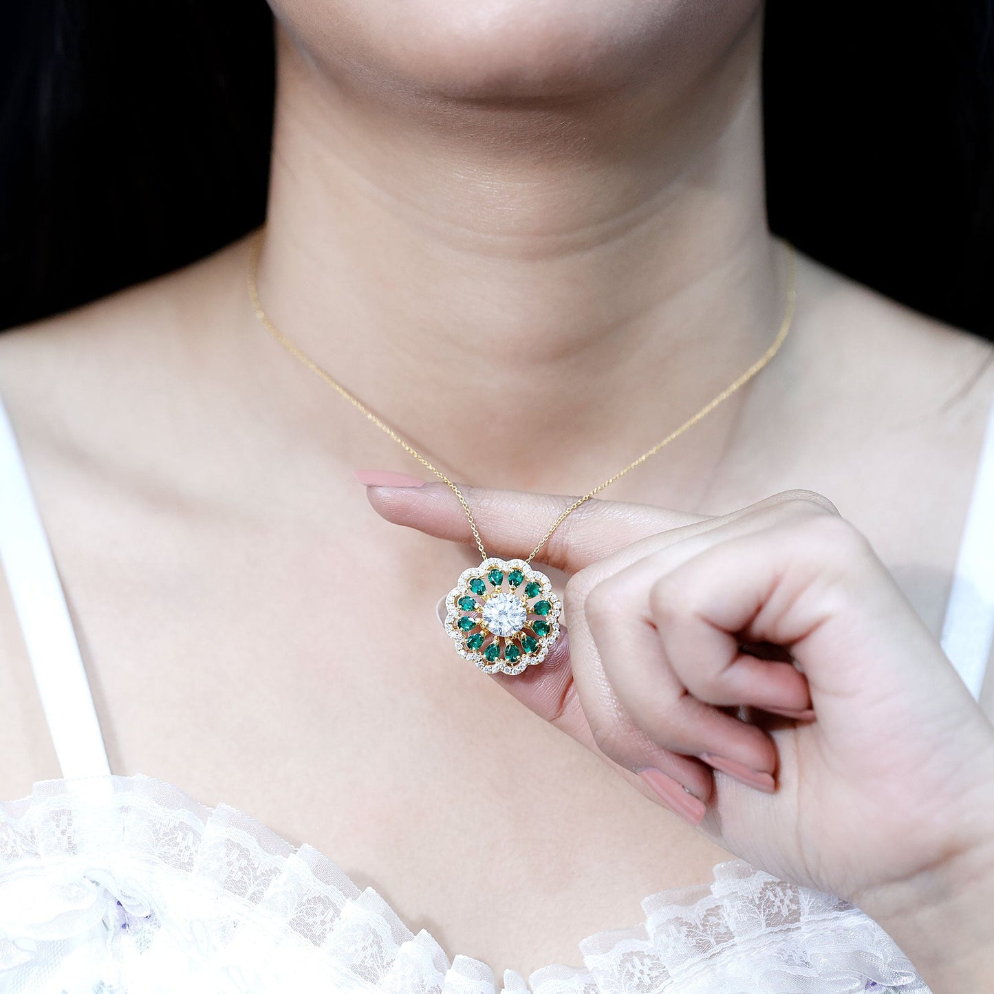 3 Carat Lab Grown Diamond Flower Bridal Necklace With Emerald