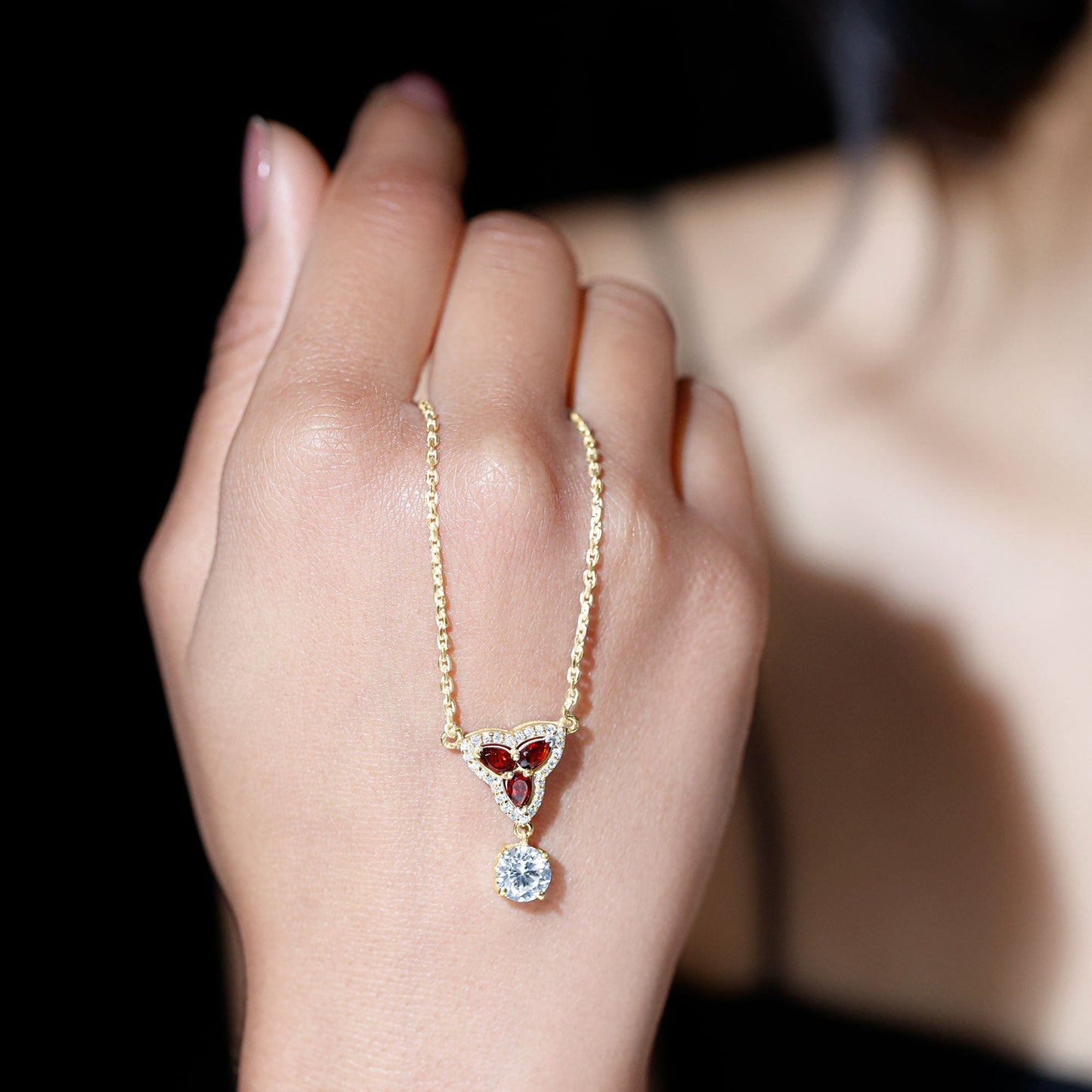 1.2 Carat Lab Grown Diamond Dangle Necklace With Garnet