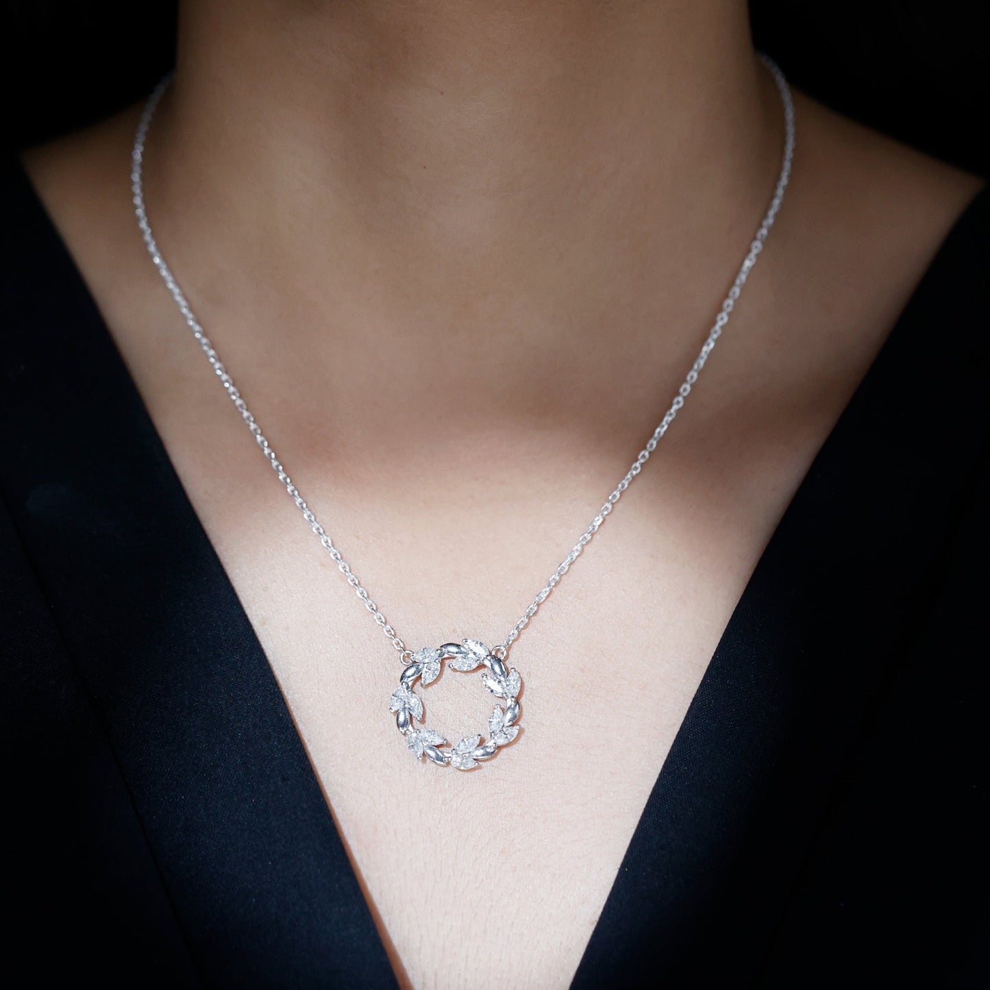Lab Grown Diamond Nature Inspired Circle Necklace