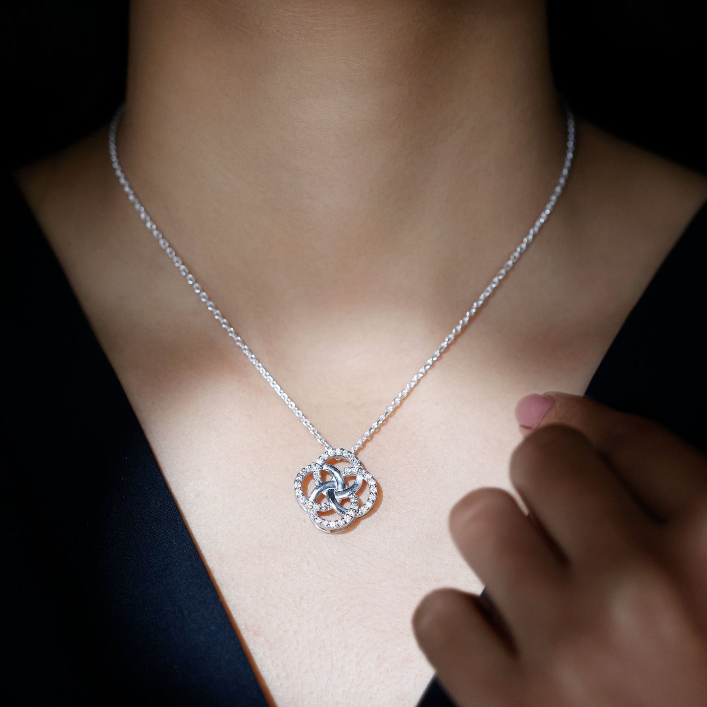 Certified Lab Grown Diamond Interlocking Circle Necklace