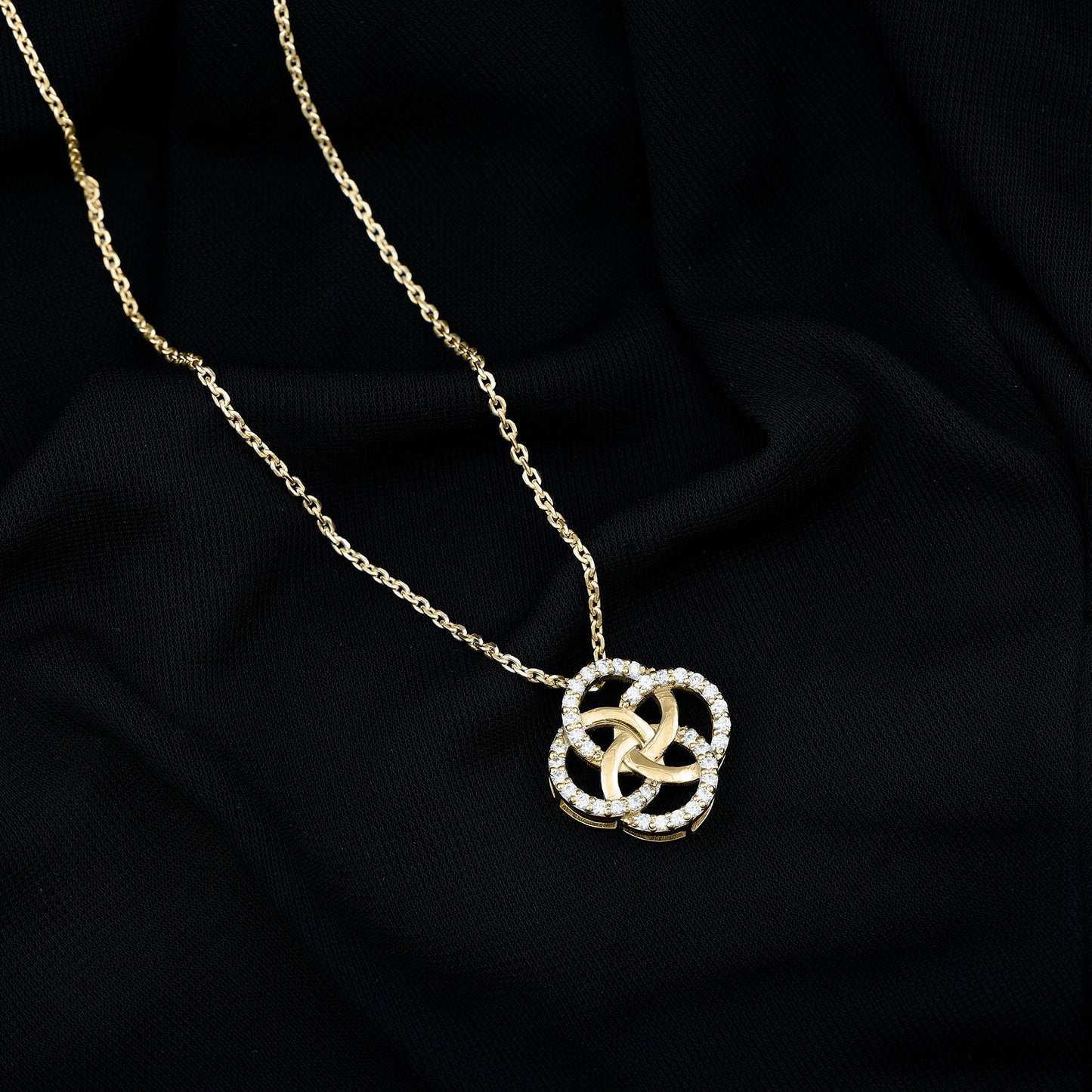 Certified Lab Grown Diamond Interlocking Circle Necklace