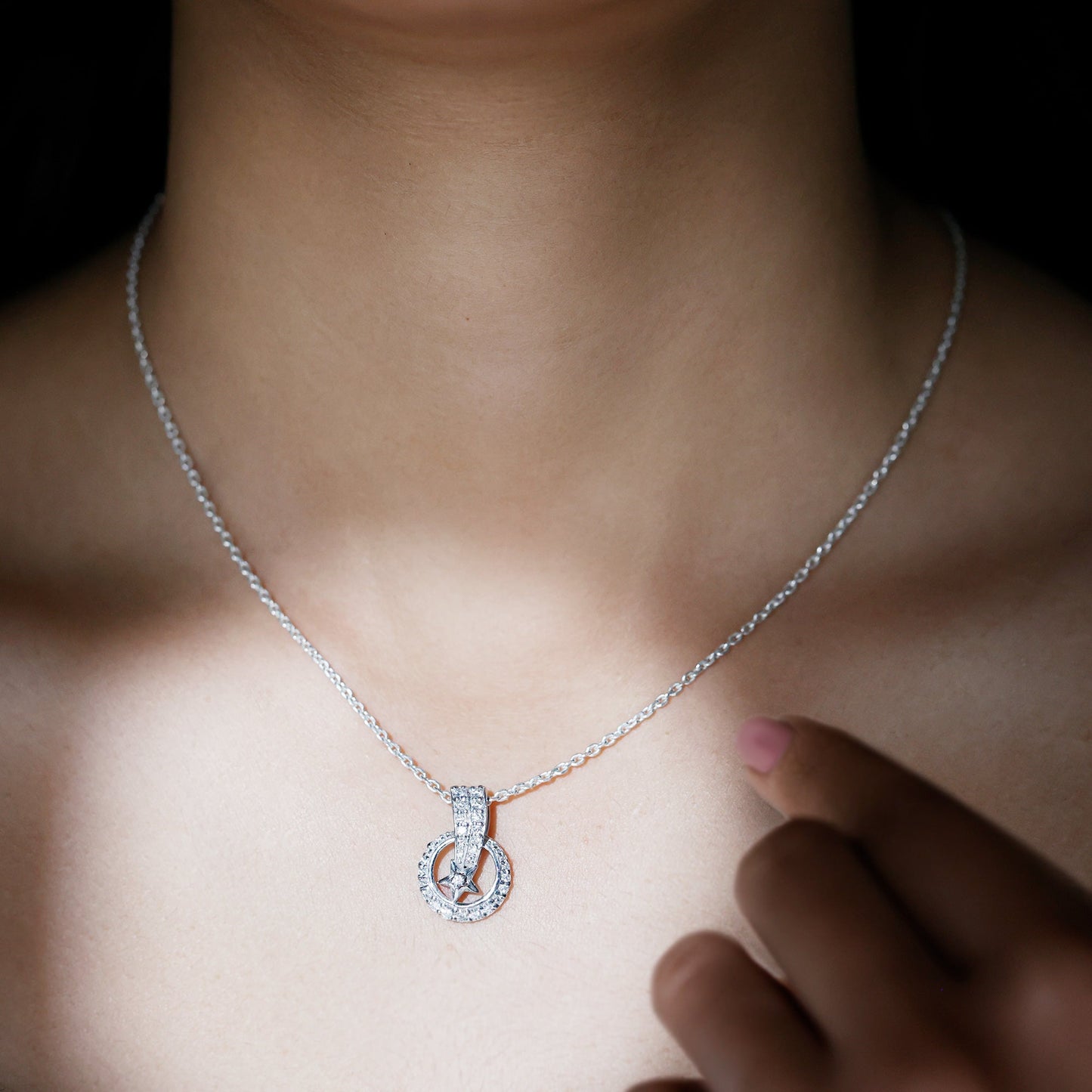Lab Grown Diamond Star Circle Necklace With Decorated Bail