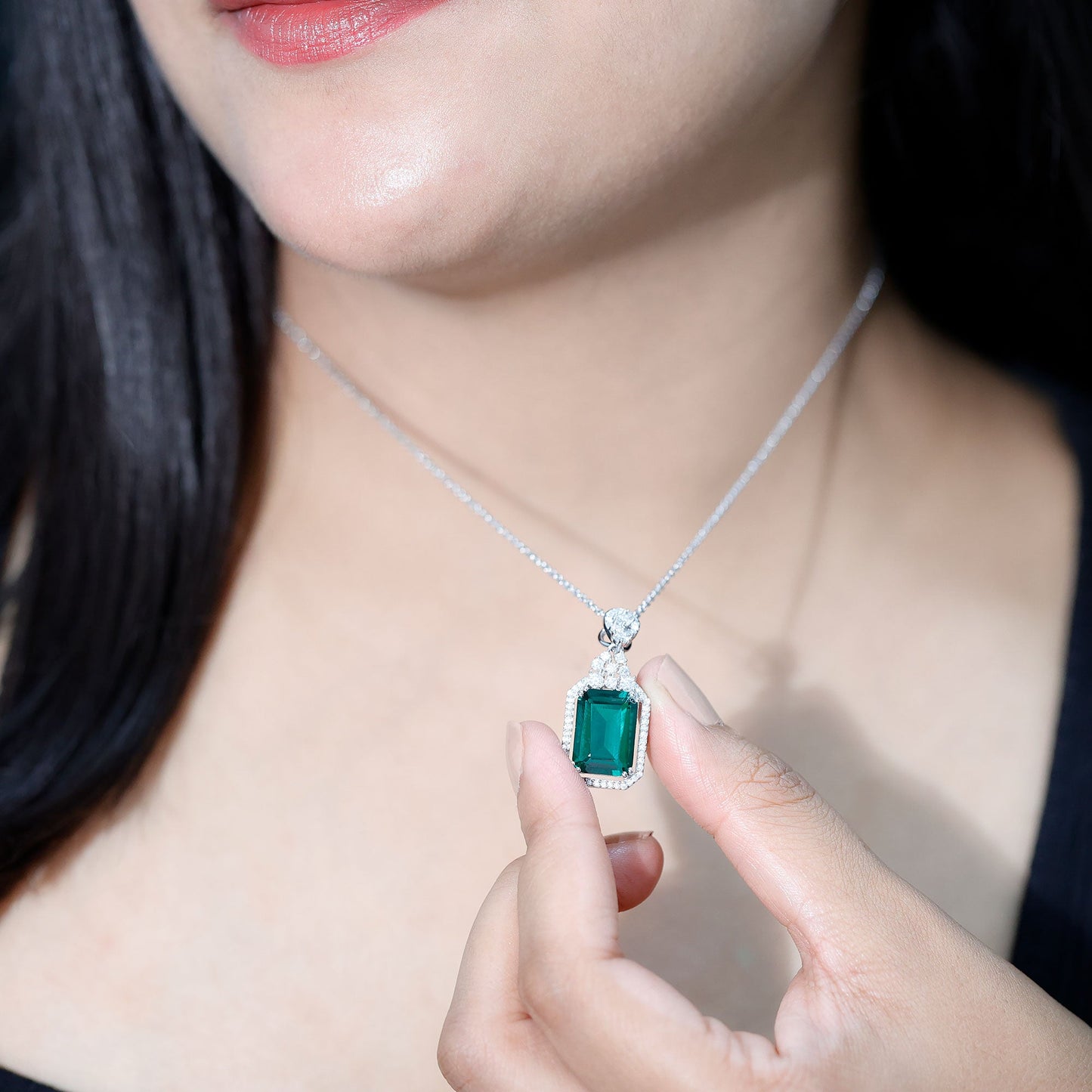 Certified 8.2 Carat Lab Grown Emerald Vintage Necklace with Silver Chain