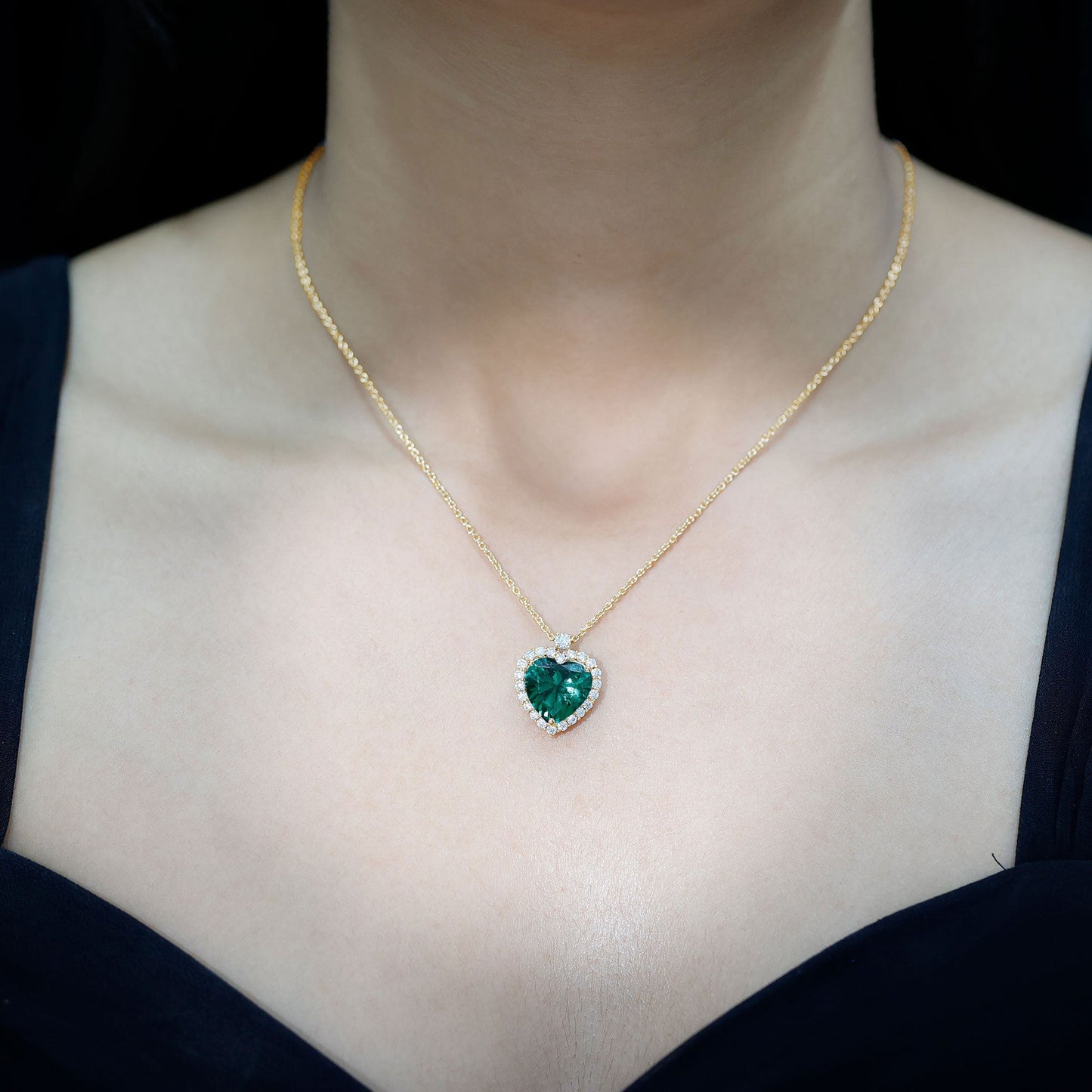 Lab Created 5.6 Carat Emerald Moissanite Heart Pendant Necklace