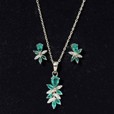 Nature Inspired Emerald and Diamond Dangle jewelry Set