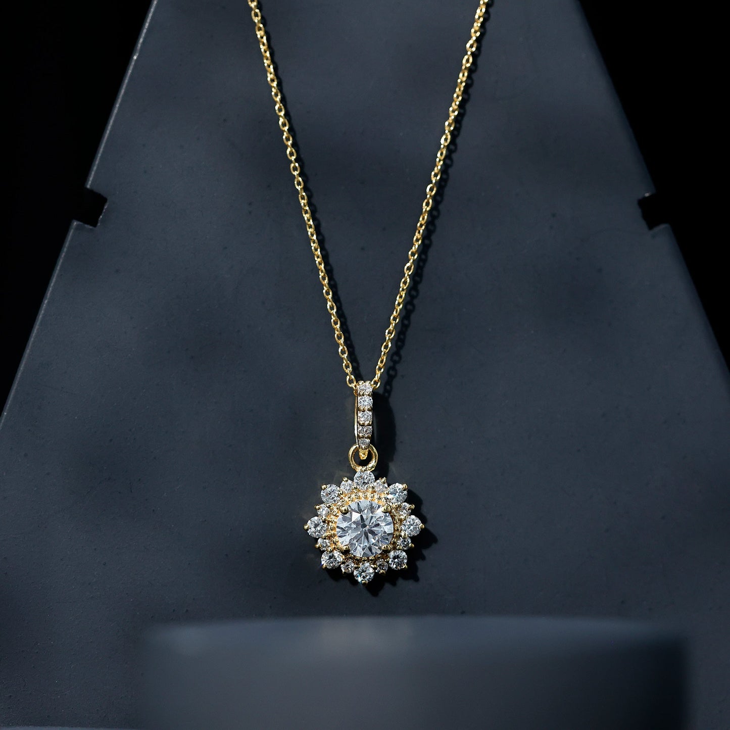 Round Moissanite Halo Necklace with Beaded Detailing