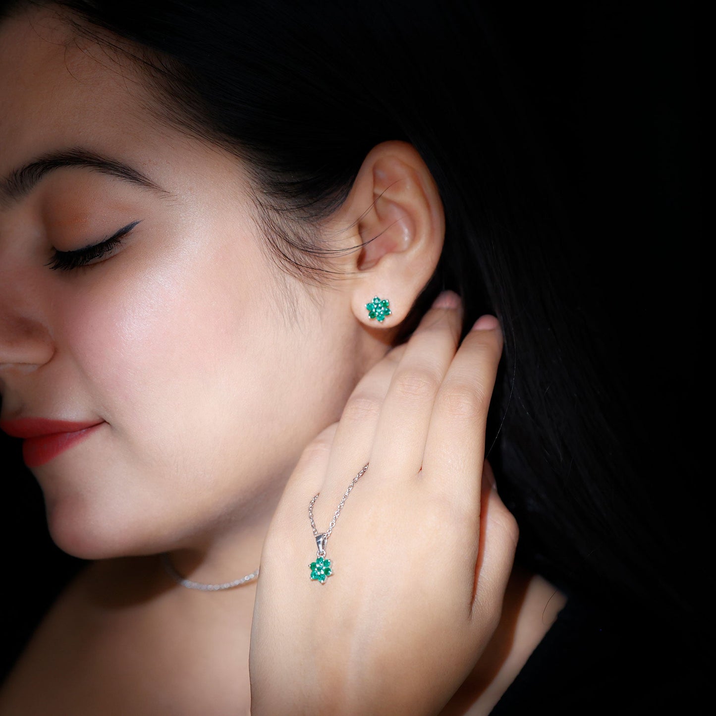 Genuine Round Cut Emerald Flower Necklace and Earrings Set