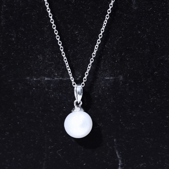 Natural 7.48 Carat Freshwater Pearl Solitaire Pendant Necklace