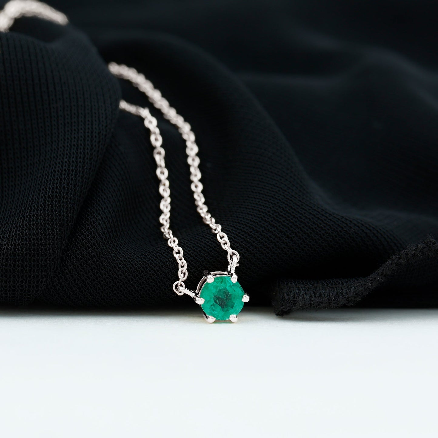 5MM Round Cut Solitaire Emerald Necklace in 6 Prong Setting