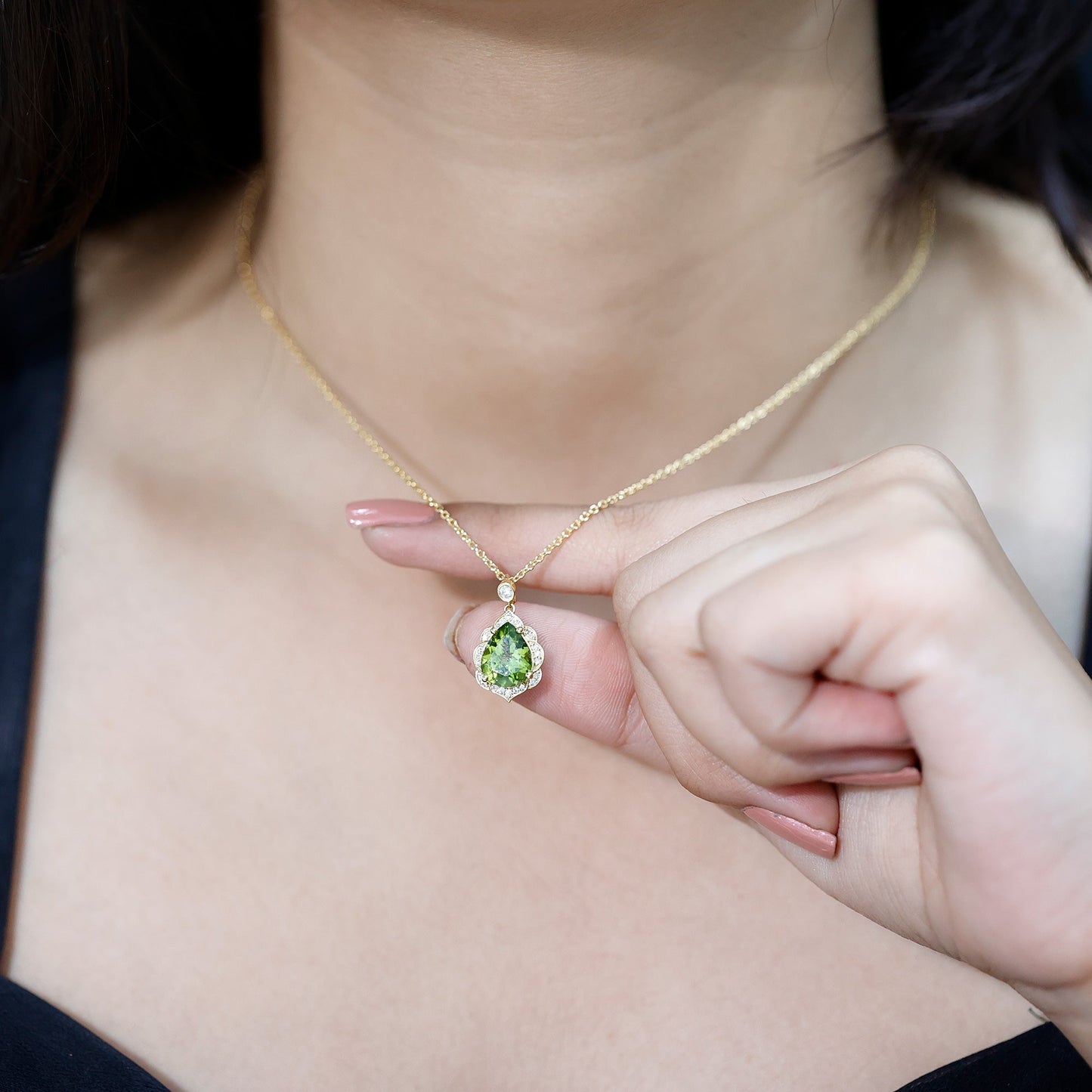 Natural 2.2 Carat Pear Shape Peridot Vintage Necklace with Lab Grown Diamond