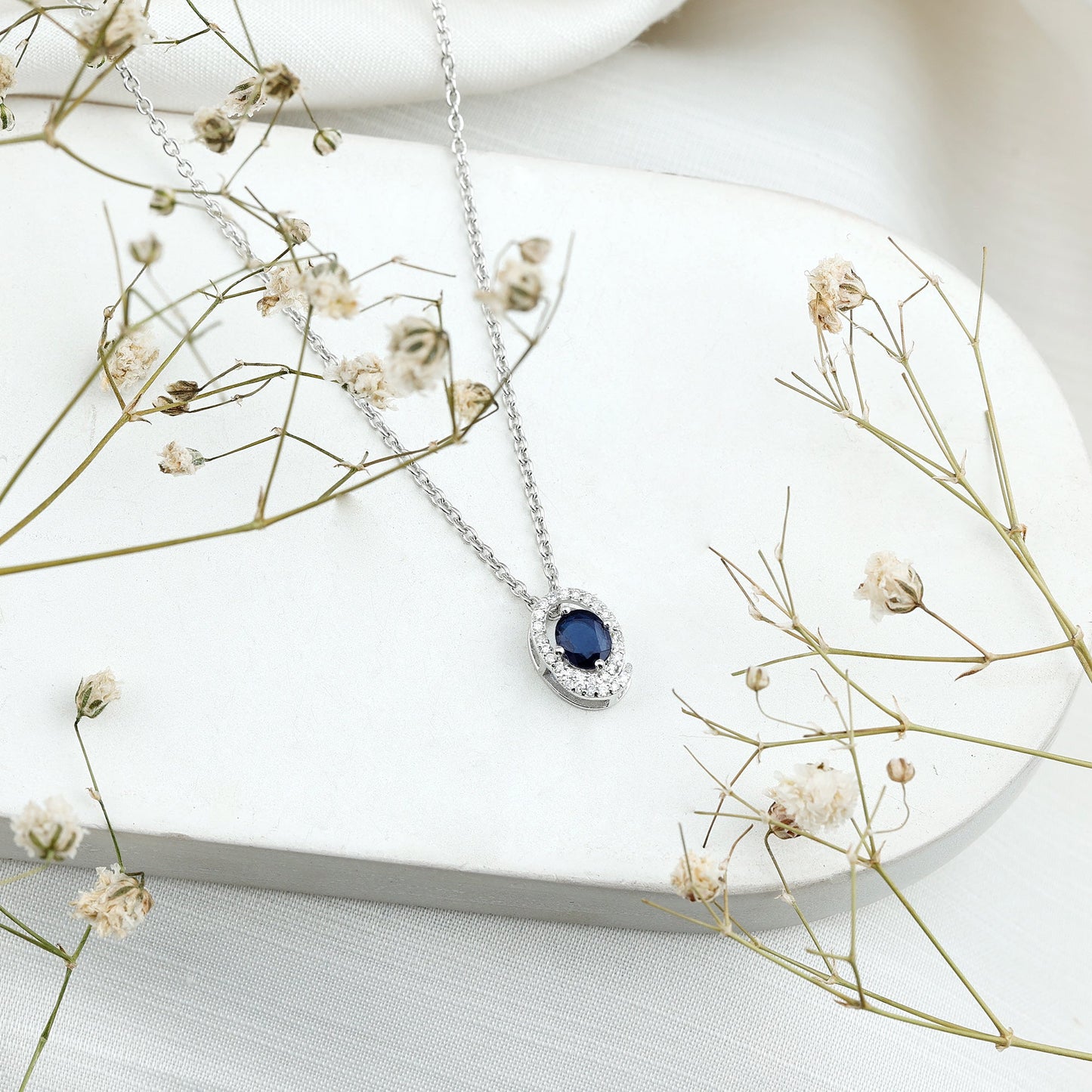 Certified Oval Shape Blue Sapphire Diamond Pendant Necklace with Chain