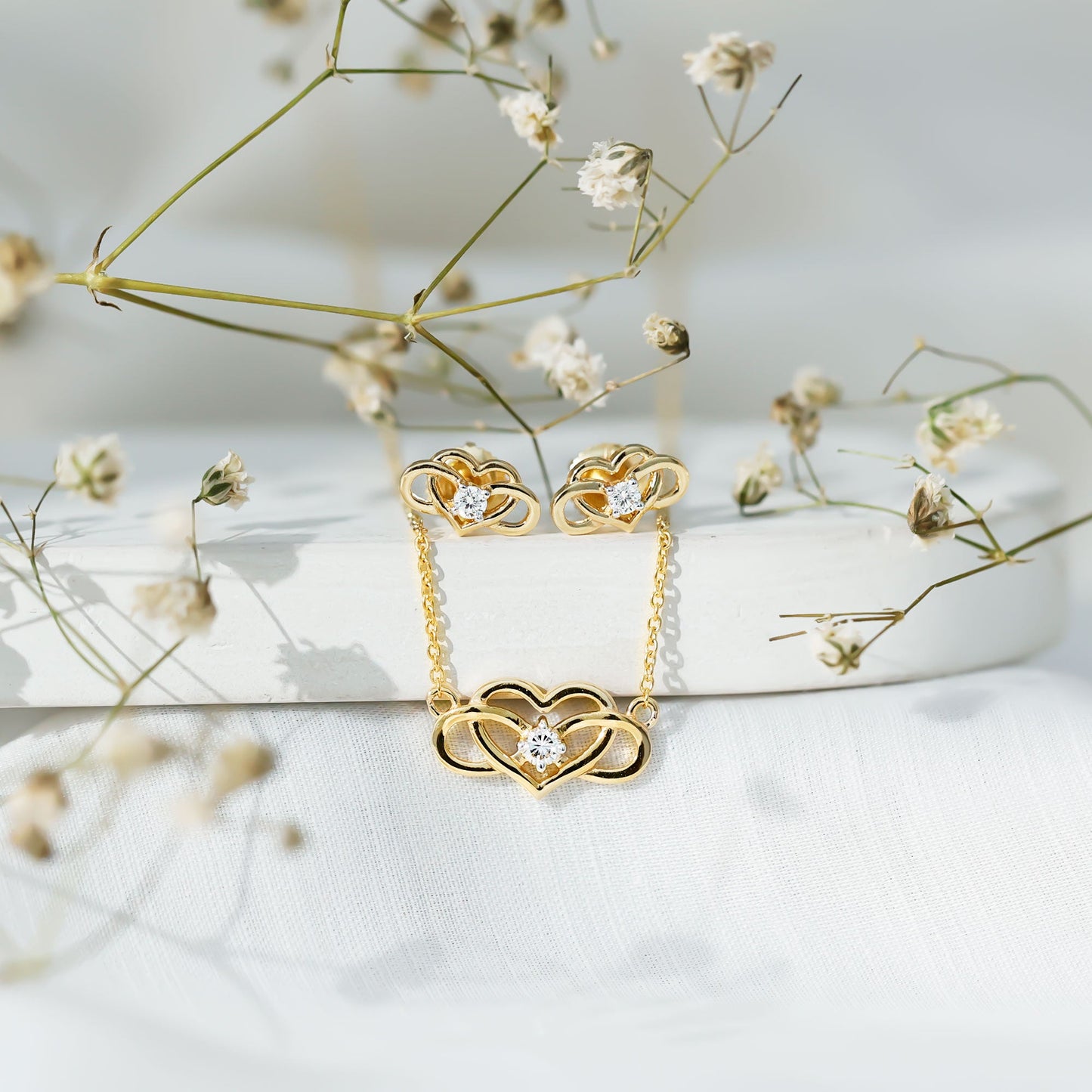 Round Cut Diamond Infinity Heart Jewelry Set