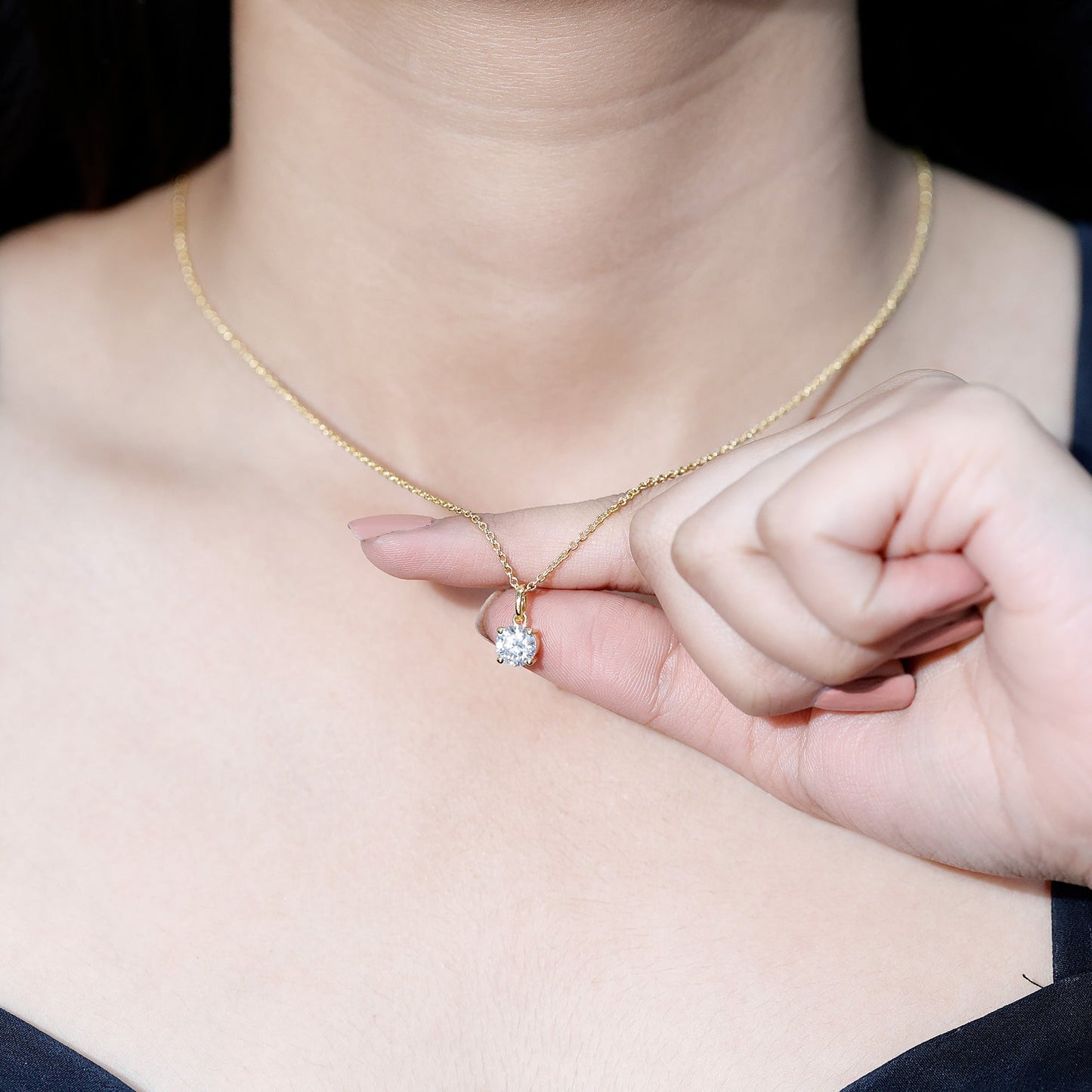 Certified 1 Carat Round Brilliant Cut Moissanite Solitaire Necklace With Silver Chain
