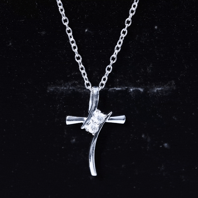 Certified Moissanite Cross Pendant Necklace in sterling Silver