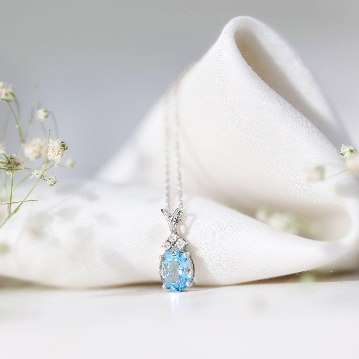 Real 1 Carat Oval Cut Aquamarine Pendant Necklace with Diamond Trio