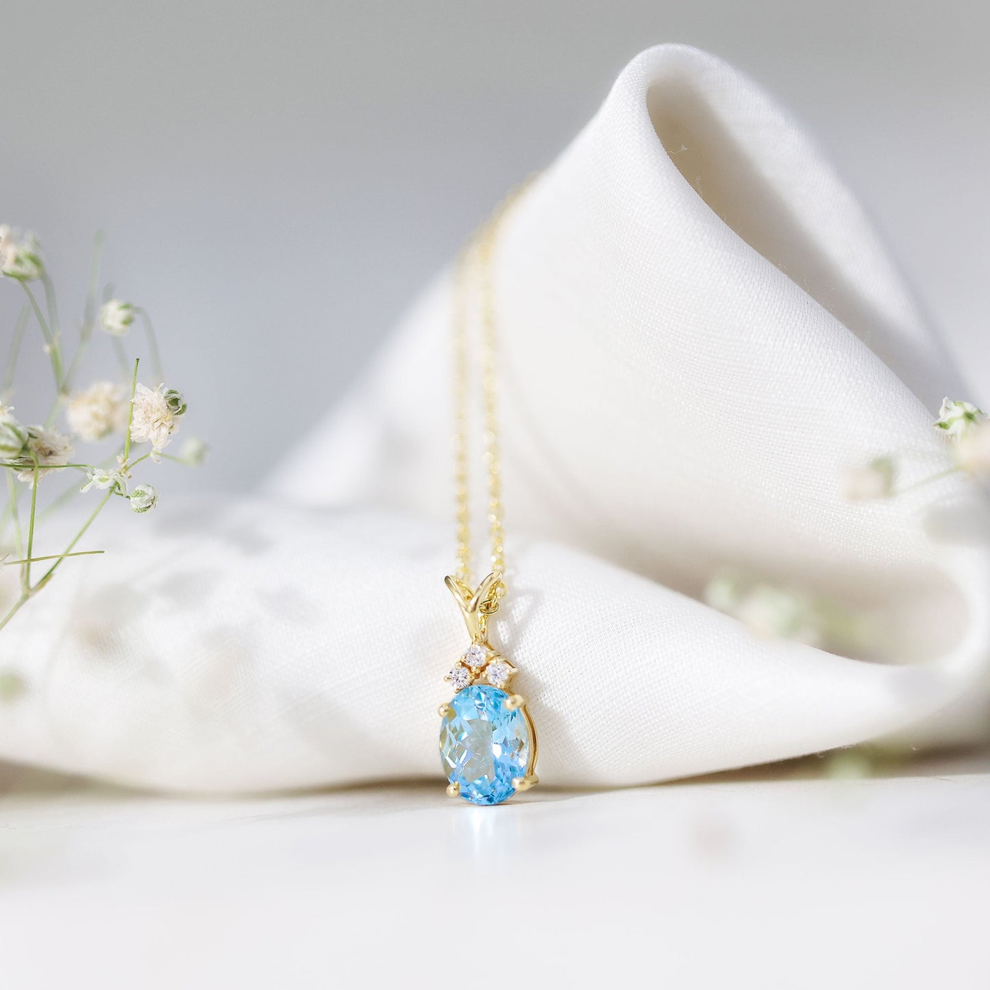Real 1 Carat Oval Cut Aquamarine Pendant Necklace with Diamond Trio