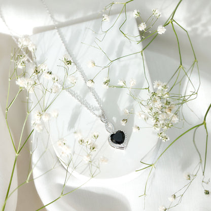 2 Carat Black Onyx Infinity Heart Pendant with Diamond