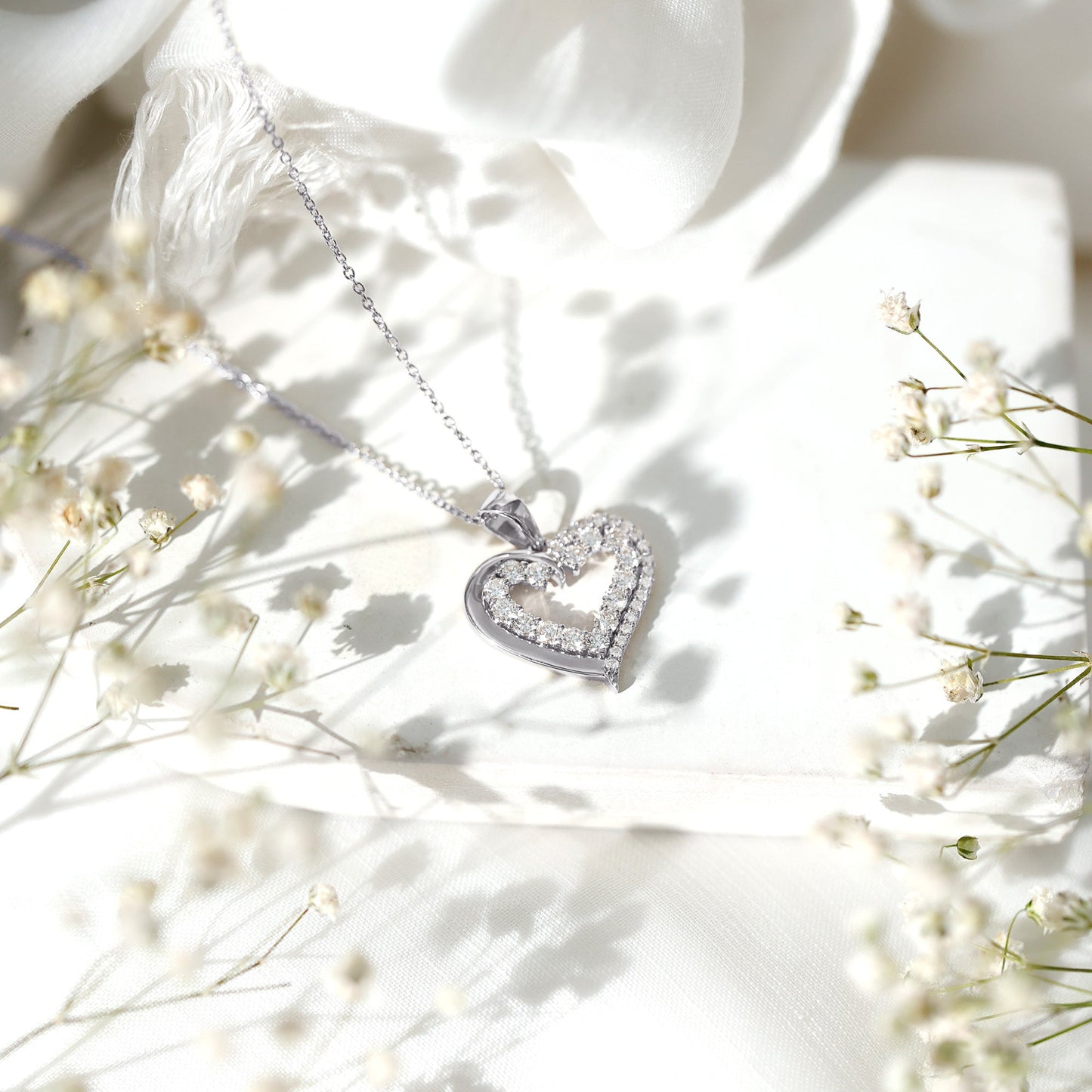 Certified Lab Grown Diamond Designer Heart Necklace For Women