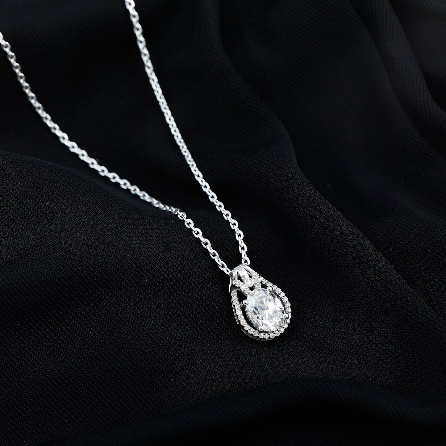 2 Carat Oval Cut Moissanite Drop Necklace For Wedding