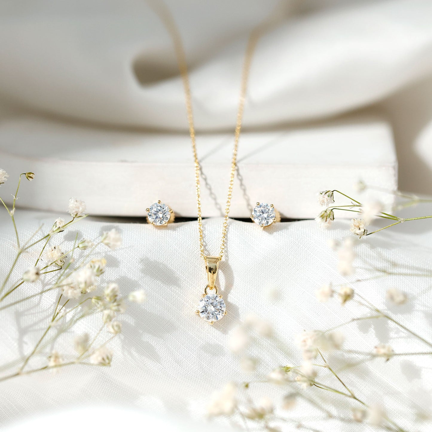 Certified Round Shape Moissanite Solitaire Jewelry Set