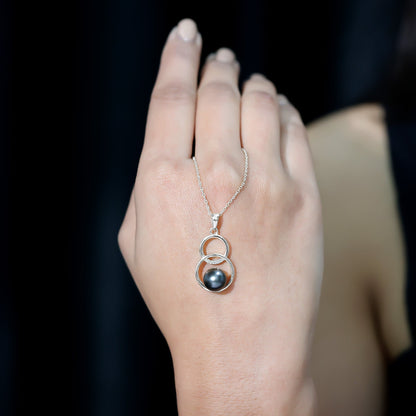 Handpicked Black Pearl Circle Necklace with Diamond