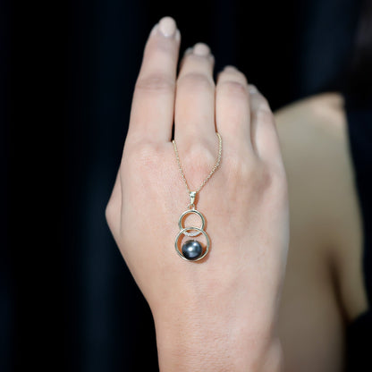 Handpicked Black Pearl Circle Necklace with Diamond
